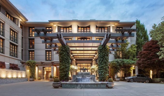 Bellevue Club Hotel